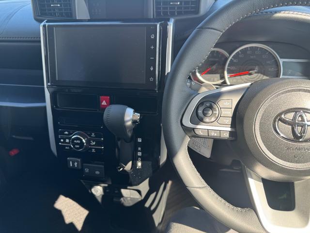 ルーミー カスタムG-T 純正フロアマット メーカー9インチDA 全方位モニター スマートアシスト アイドリングストップ シートヒーター シートバックテーブル 両側パワースライドドア LEDヘッド/フォグランプ 15インチAW(10枚目)