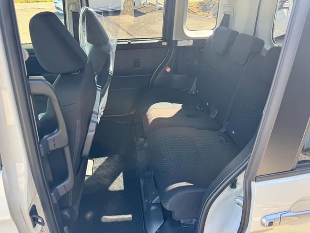 ルーミー カスタムG-T 純正フロアマット メーカー9インチDA 全方位モニター スマートアシスト アイドリングストップ シートヒーター シートバックテーブル 両側パワースライドドア LEDヘッド/フォグランプ 15インチAW(28枚目)