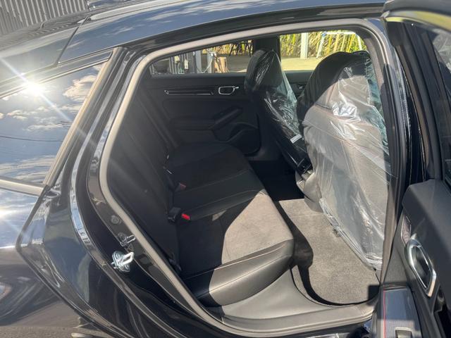 シビック RS ワンオーナー 純正フロアマット ホンダコネクトディスプレイ Bカメラ BOSEサウンドシステム ホンダセンシング パワーシート シートヒーター フルLEDヘッドランプ  純正18インチAW(25枚目)