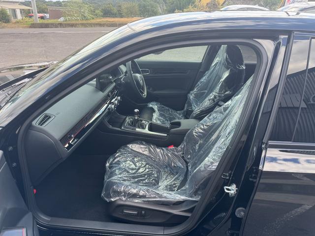 シビック RS ワンオーナー 純正フロアマット ホンダコネクトディスプレイ Bカメラ BOSEサウンドシステム ホンダセンシング パワーシート シートヒーター フルLEDヘッドランプ  純正18インチAW(30枚目)