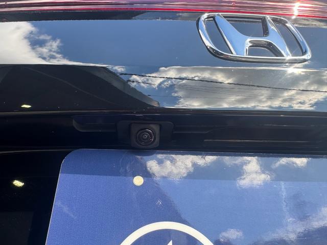 シビック RS ワンオーナー 純正フロアマット ホンダコネクトディスプレイ Bカメラ BOSEサウンドシステム ホンダセンシング パワーシート シートヒーター フルLEDヘッドランプ  純正18インチAW(45枚目)