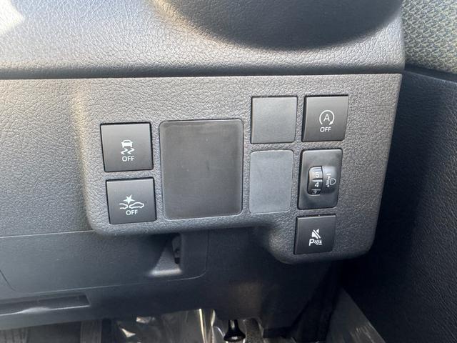 タウンエースバン ＧＬ　登録済未使用車　純正フロアマット　純正バイザー　スマートアシスト　コーナーセンサー　アイドリングストップ　マルチインフォメーションディスプレイ　キーレス　ＬＥＤヘッドランプ／クリアランスランプ（13枚目）