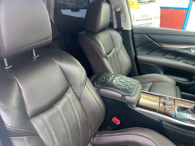 フーガ ３７０ＶＩＰ　バックモニター　ＥＴＣ　ナビ　法定点検付　走行距離６１８０８　車検Ｒ８年６月　ドライブレコーダー　オートエアコン　車内クリーニング付（12枚目）
