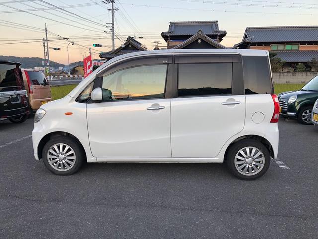 タントエグゼ Ｇ　ナビ　ＴＶ　スマートキー　オートエアコン　オーバーヘッドコンソール（12枚目）