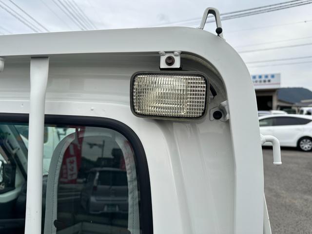 作業灯になります。早朝・夜間の荷台作業も容易に出来ます。