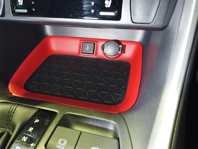 ＲＡＶ４ アドベンチャー　オフロードパッケージ　パワーウインドウ　ＡＡＣ　アルミホイール　キーフリー　ＬＥＤランプ　クルコン　スマートキ　運転席パワーシート　ＡＢＳ　盗難防止装置　ＰＳ　エアバッグ　デュアルエアバッグ　ドラレコ　ワンオーナー　４ＷＤ（9枚目）