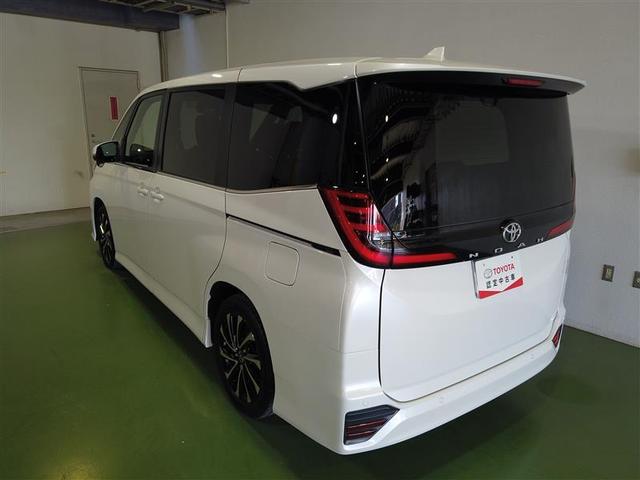 ノア Ｓ－Ｚ　アルミホイール　デュアルエアコン　クルーズコントロール　盗難防止装置　ＬＥＤライト　両側自動ドア　メモリーナビ　キーレス　横滑り防止　ナビＴＶ　ワンオーナー　三列シート　スマートキー　エアコン　ＥＴＣ（2枚目）