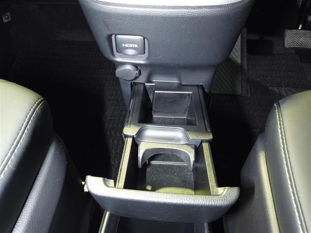 ノア Ｓ－Ｚ　アルミホイール　デュアルエアコン　クルーズコントロール　盗難防止装置　ＬＥＤライト　両側自動ドア　メモリーナビ　キーレス　横滑り防止　ナビＴＶ　ワンオーナー　三列シート　スマートキー　エアコン　ＥＴＣ（10枚目）