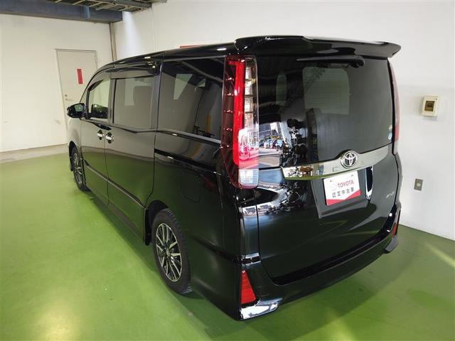 ノア Si プリクラッシュ 地デジ DVD視聴可 ダブルエアコン LEDヘットライト ETC付き ドライブレコーダー 横滑り防止機能 ナビTV 三列シート AW AAC パワーウインドウ メモリーナビ ABS(2枚目)