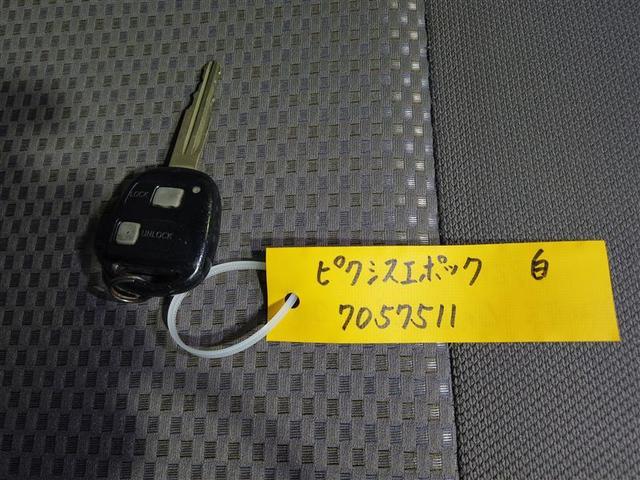 ピクシスエポック L Wエアバック キーレスキー 運転席エアバッグ パワーウィンドウ マニュアルエアコン ABS パワステ(9枚目)