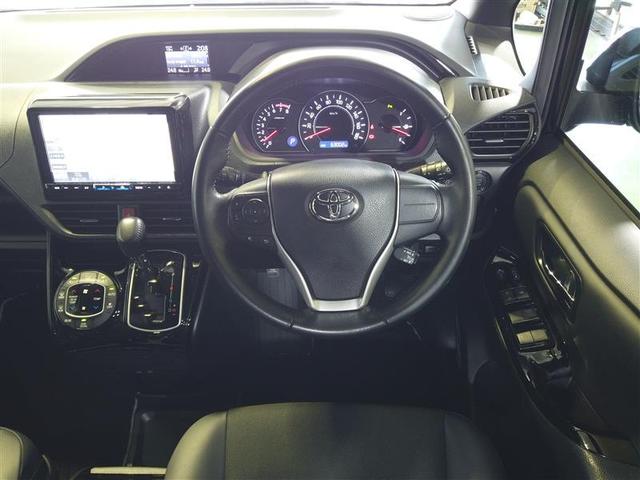 ノア Si ダブルバイビーII 横滑防止装置 PCS スマートキ- Wエアコン Bモニター DVD再生可 フルセグテレビ ETC付き アイドリングS オートエアコン PS クルーズC ナビ&TV PW ウォークスルー ワンオーナ(4枚目)