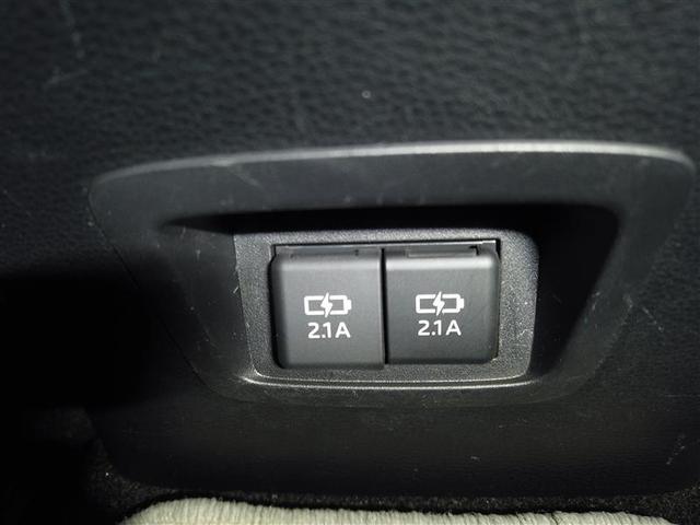 カローラツーリング ダブルバイビー　１オーナー　リアカメラ　横滑り防止　盗難防止　キーフリ－　ＥＴＣ付　ＡＢＳ　ＬＥＤライト　パワステ　パワーウィンドウ　アルミ　クルコン　エアコン　エアバッグ　スマートキー　助手席エアバッグ（22枚目）