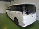 ヴォクシー ＺＳ　煌　地上デジタル　ＴＳＳ　両側パワードア　アイドリングストップ車　パワーウィンド　横滑防止　１オーナ　ＤＶＤ可　盗難防止装置　スマートエントリー　Ｂカメラ　ＬＥＤヘッドライト　メモリーナビ　３列シート（2枚目）