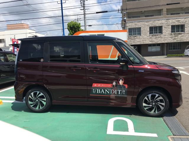 ソリオバンディット スズキ ハイブリッドｍｖ 禁煙車 試乗車 修復歴無し ９インチナビ 全方位カメラ カラーヘッドアップディスプレイ 両側パワースライドドア スリムサーキュレーター ｌｅｄヘッドランプ オートライト シートヒーター スマートキーの中古 車