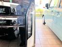 ベースグレード　修復歴無・禁煙車・パワーウィンドウ・パワーステアリング・衝突被害軽減装置・左側パワースライドドア・フルオートエアコン・アイドリングストップ・電動パーキング・純正アルミホイール（9枚目）