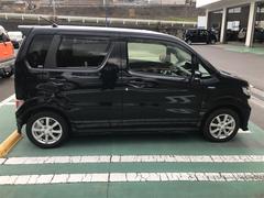 届出済未使用車以外はすべてグー鑑定を導入しております。修復歴有のクルマは展示しておりません。安心してご覧ください。 4