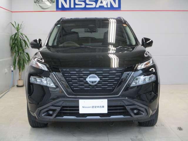 時代を変革する機能とタフなボディがブラックアウトされた精悍な風貌を纏う。エクストリーマーＸならではの風貌です！