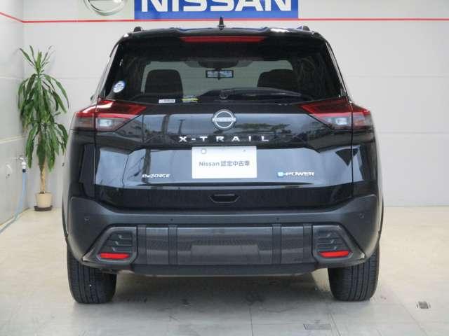 「美しい台形」のＳＵＶシルエット！フェンダーとの隙間は、わずか１０ｍｍ。大地に力強く踏ん張るタフギア！理想的なプロポーションです。