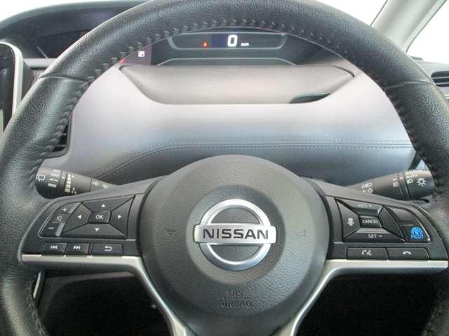 セレナ 2.0 ハイウェイスター V エマージェンシーブレーキ レーンキープ プ(20枚目)