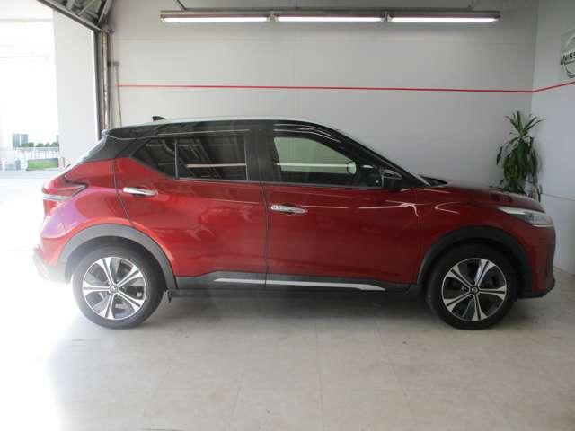 ９インチ高解像度大型ナビ搭載。フルセグＴＶ／ＣＤ／ＤＶＤ／Ｂｌｕｅｔｏｏｔｈ／ミュージックストッカー／アラウンドビューモニター。　どこに行くにもあると便利なナビ！