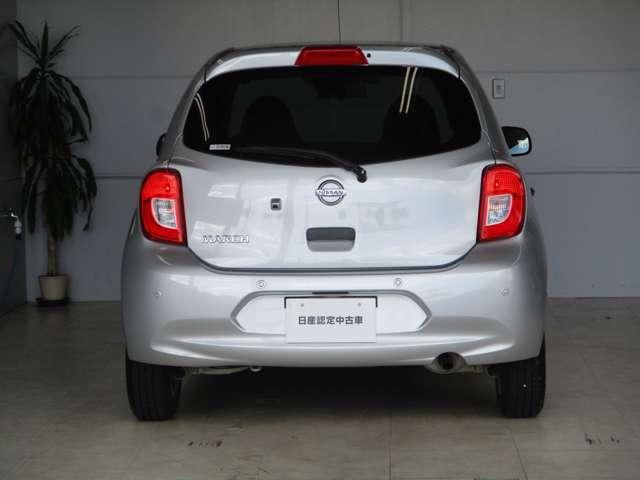 リヤガラスはプライバシーガラスを採用しております。