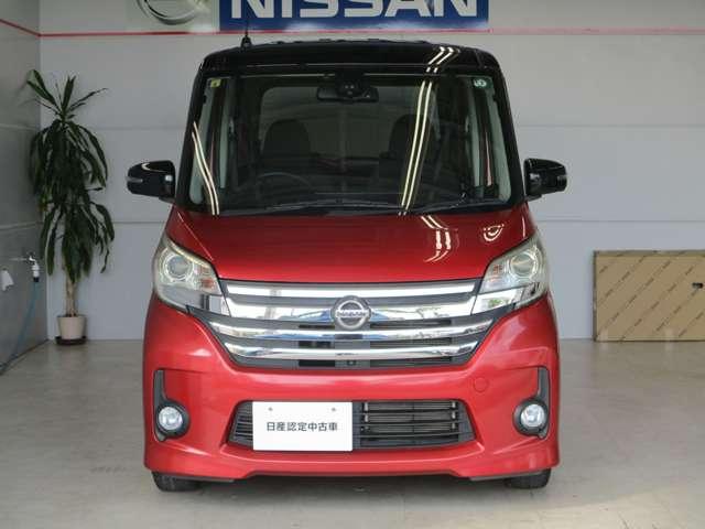 フロントマスクはメッキグリルがピカピカフェイスでかっこいい！