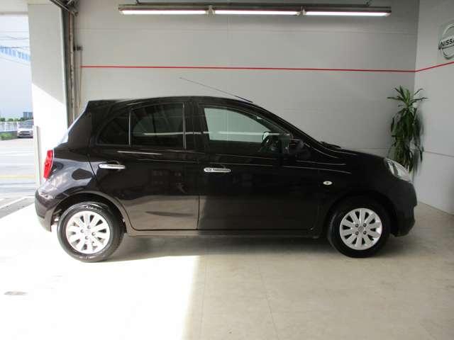 ■後部座席とリアガラスは、強い日差しもやわらげてくれる、プライバシーガラス採用！