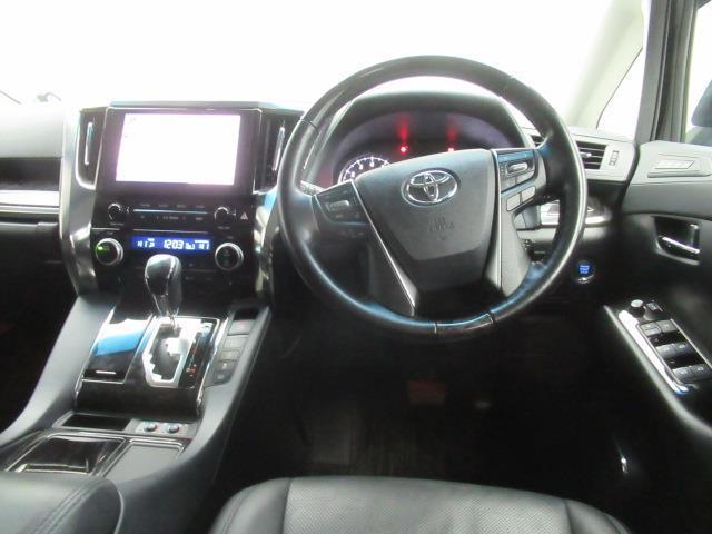アルファード 2.5S Cパッケージ 4WD フルセグ メモリーナビ ミュージックプレイヤー接続可 後席モニター バックカメラ 衝突被害軽減システム ETC ドラレコ 両側電動スライド LEDヘッドランプ 乗車定員7人 ワンオーナー(16枚目)