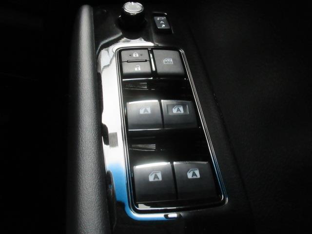 アルファード 2.5S Cパッケージ 4WD フルセグ メモリーナビ ミュージックプレイヤー接続可 後席モニター バックカメラ 衝突被害軽減システム ETC ドラレコ 両側電動スライド LEDヘッドランプ 乗車定員7人 ワンオーナー(27枚目)