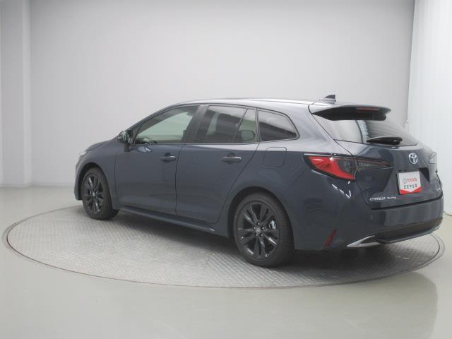 カローラツーリング ハイブリッド　ダブルバイビー　４ＷＤ　メモリーナビ　ミュージックプレイヤー接続可　バックカメラ　衝突被害軽減システム　ＬＥＤヘッドランプ（4枚目）