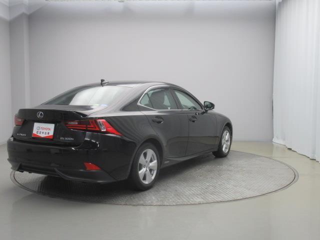 ＩＳ ＩＳ３００ｈ　フルセグ　メモリーナビ　ＤＶＤ再生　ミュージックプレイヤー接続可　バックカメラ　ＥＴＣ　ＬＥＤヘッドランプ　ワンオーナー（5枚目）