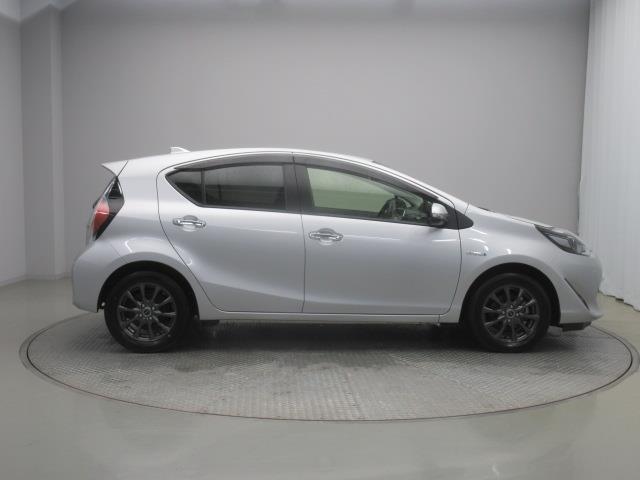 アクア Sスタイルブラック フルセグ メモリーナビ DVD再生 ミュージックプレイヤー接続可 バックカメラ 衝突被害軽減システム ETC ドラレコ LEDヘッドランプ ワンオーナー 記録簿(7枚目)