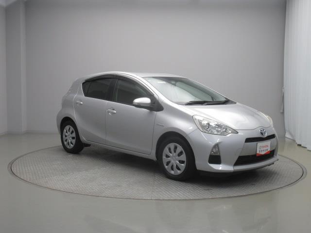 アクア Ｓ　フルセグ　メモリーナビ　ＤＶＤ再生　ミュージックプレイヤー接続可　バックカメラ　ＥＴＣ　記録簿（8枚目）