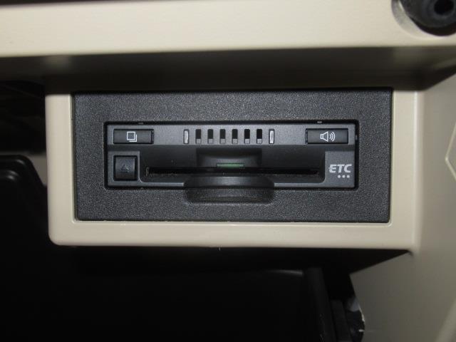 ＥＴＣです。料金所をスムーズに通過できます。スマートＩＣの利用も可能に！セットアップ作業のみで使用可能です。