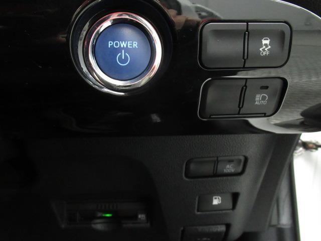 プリウス Ｓ　フルセグ　メモリーナビ　ＤＶＤ再生　ミュージックプレイヤー接続可　バックカメラ　衝突被害軽減システム　ＥＴＣ　ドラレコ　ＬＥＤヘッドランプ　記録簿（19枚目）