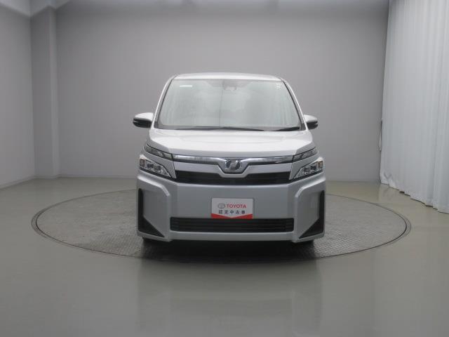 ヴォクシー Ｘ　メモリーナビ　ミュージックプレイヤー接続可　バックカメラ　衝突被害軽減システム　電動スライドドア　ＬＥＤヘッドランプ　乗車定員８人（9枚目）