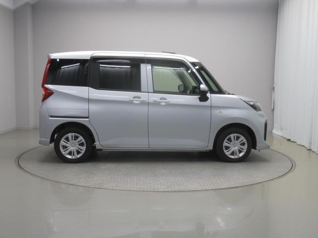 ルーミー Ｘ　４ＷＤ　ミュージックプレイヤー接続可　バックカメラ　衝突被害軽減システム　ＥＴＣ　ドラレコ　電動スライドドア（7枚目）