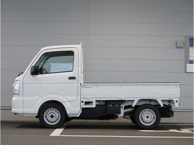 キャリイトラック KCエアコン・パワステ農繁 4WD オートマ 荷台作業灯 4WD オートマ リアパーキングセンサー 荷台作業灯 3方開 キーレスエントリー AMFMラジオ オートライト 衝突被害軽減システム アイドリングストップ 横滑り防止機能 衝突安全ボディ(9枚目)