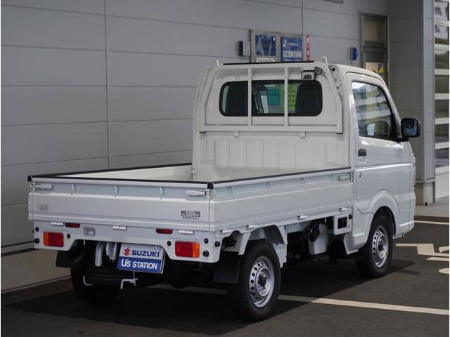 キャリイトラック KCエアコン・パワステ農繁 4WD オートマ 荷台作業灯 4WD オートマ リアパーキングセンサー 荷台作業灯 3方開 キーレスエントリー AMFMラジオ オートライト 衝突被害軽減システム アイドリングストップ 横滑り防止機能 衝突安全ボディ(21枚目)
