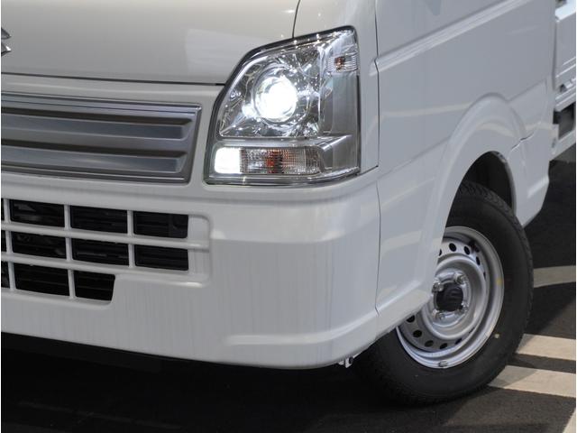 キャリイトラック KCエアコン・パワステ農繁 4WD オートマ 荷台作業灯 4WD オートマ リアパーキングセンサー 荷台作業灯 3方開 キーレスエントリー AMFMラジオ オートライト 衝突被害軽減システム アイドリングストップ 横滑り防止機能 衝突安全ボディ(23枚目)