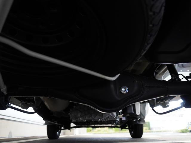 キャリイトラック KCエアコン・パワステ農繁 4WD オートマ 荷台作業灯 4WD オートマ リアパーキングセンサー 荷台作業灯 3方開 キーレスエントリー AMFMラジオ オートライト 衝突被害軽減システム アイドリングストップ 横滑り防止機能 衝突安全ボディ(29枚目)