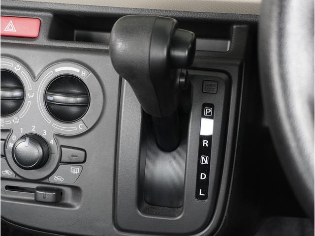 アルト L リアパーキングセンサー 運転席シートヒーター キーレス リアパーキングセンサー 運転席シートヒーター キーレスエントリー オートライト CD AMFMラジオ 衝突被害軽減システム アイドリングストップ 横滑り防止機能 衝突安全ボディ 盗難防止システム(16枚目)
