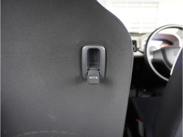 アルト L リアパーキングセンサー 運転席シートヒーター キーレス リアパーキングセンサー 運転席シートヒーター キーレスエントリー オートライト CD AMFMラジオ 衝突被害軽減システム アイドリングストップ 横滑り防止機能 衝突安全ボディ 盗難防止システム(48枚目)