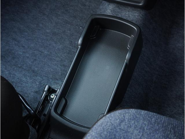 アルト L リアパーキングセンサー 運転席シートヒーター キーレス リアパーキングセンサー 運転席シートヒーター キーレスエントリー オートライト 衝突被害軽減システム アイドリングストップ 横滑り防止機能 衝突安全ボディ 盗難防止システム(50枚目)