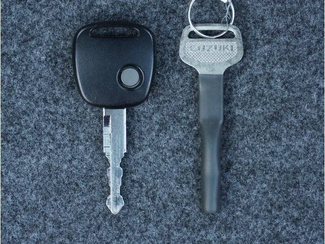 アルト L リアパーキングセンサー 運転席シートヒーター キーレス リアパーキングセンサー 運転席シートヒーター キーレスエントリー オートライト 衝突被害軽減システム アイドリングストップ 横滑り防止機能 衝突安全ボディ 盗難防止システム(55枚目)