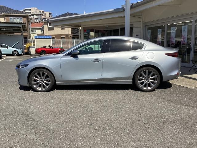 マツダ ＭＡＺＤＡ３セダン