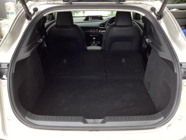 CX-30 20S Lパッケージ 4WD 6速マニュアル 4WD マツダコネクトナビ 360°モニター ワンオーナー 衝突被害軽減ブレーキ LEDヘッドランプ 前後ドライブレコーダー ETC車載機 スマートブレーキ 1オーナー 寒冷地仕様(11枚目)