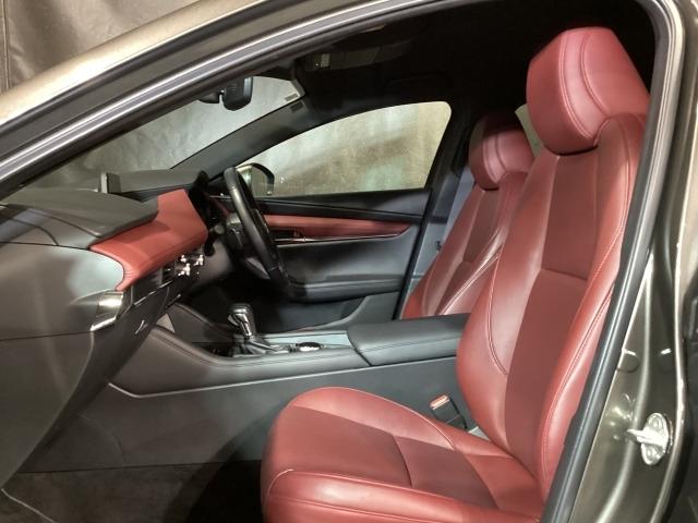 MAZDA3ファストバック XD バーガンディ セレクション ディーゼルターボ マツダコネクトナビ バックモニター ETC アダプティブクルーズコントロール LEDヘッドライト アクセル踏み間違い防止装置 AppleCarplay レーンアシスト パーキングセンサー 誤発進抑制(9枚目)