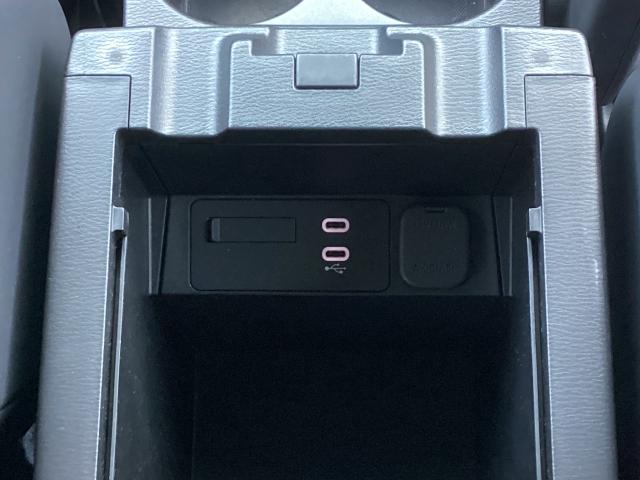 ＣＸ－５ ２．０　２０Ｓ　ブラックトーンエディション　２０Ｓブラックトーンエデイション　全周囲モニター　ＥＴＣ１．０車載機　電動リアゲート　アダプティブクルーズコントロール　衝突被害軽減ブレーキ　アクセル踏み間違い防止装置　車線逸脱警報システム　フルセグ（26枚目）