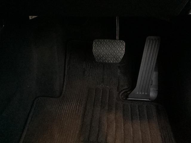 ＭＡＺＤＡ２ １．５　１５Ｓ　ブラック　トーン　エディション　７インチＷＶＧＡセンターディスプレイ　３６０°ビューモニター　２カメラドライブレコーダー　ＥＴＣ　車線逸脱警報システム　アドバンストスマートシティブレーキサポート付　レーダークルコン　ＬＥＤヘッド（34枚目）